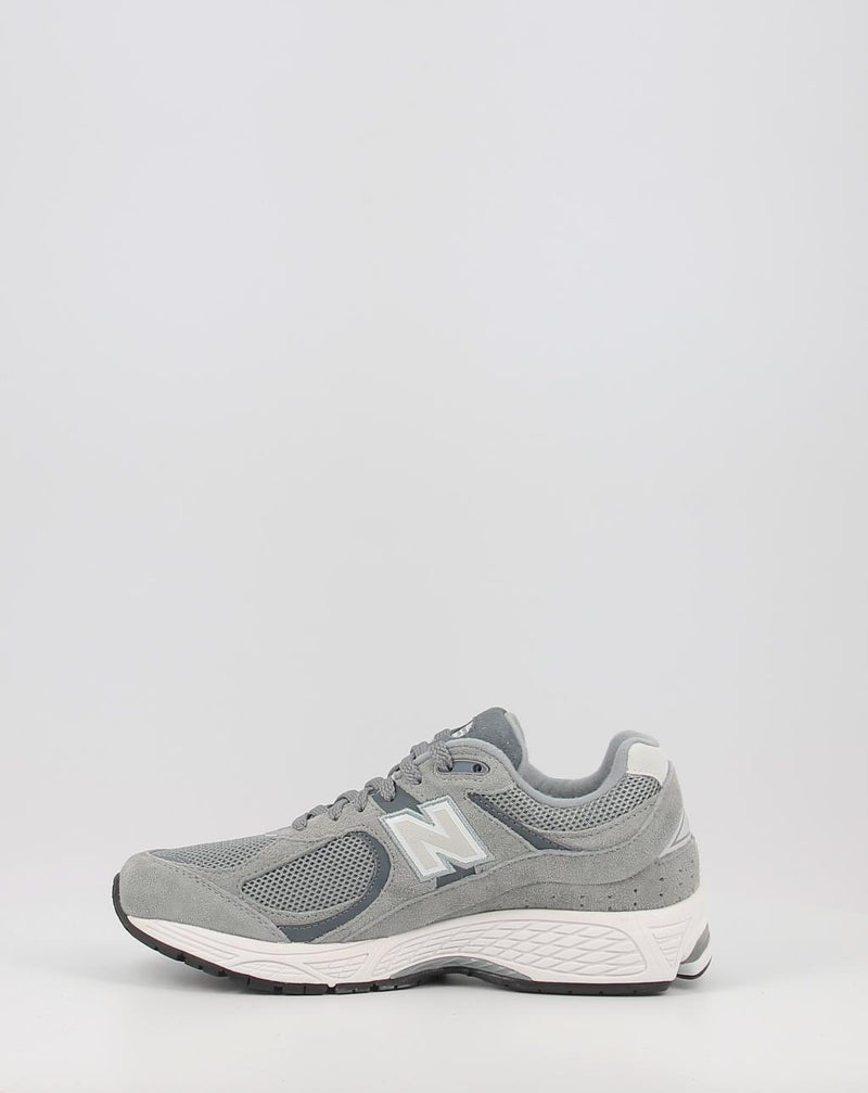 Sneaker NEW BALANCE M2002RST grigio