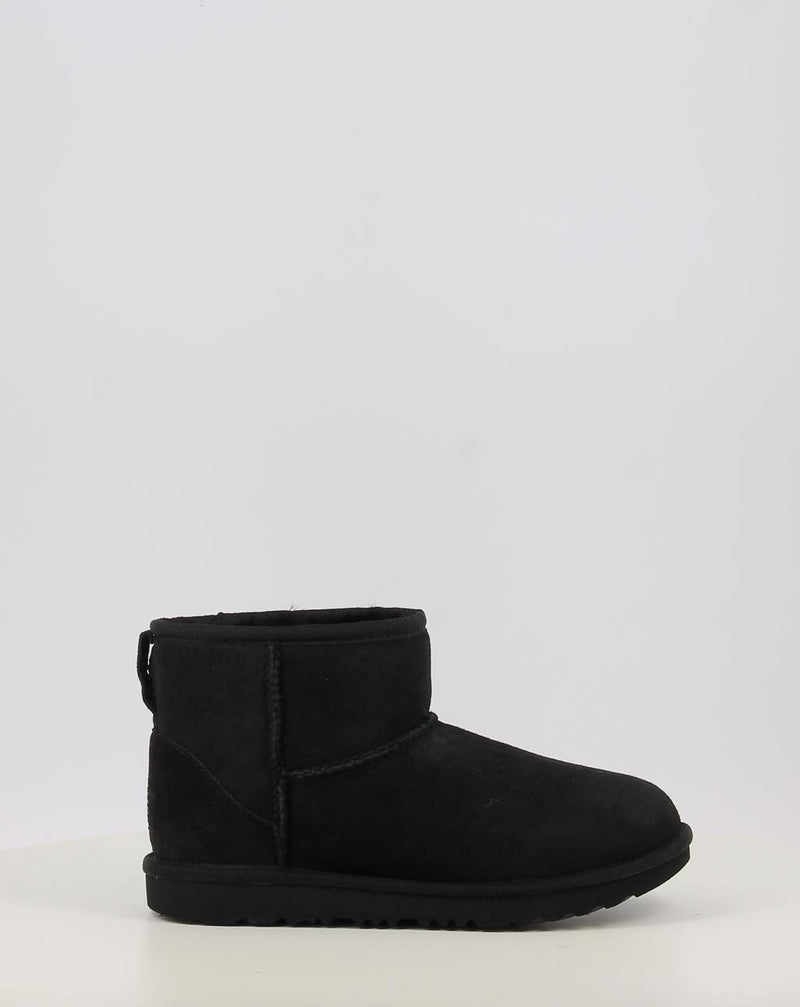 Stivali UGG CLASSIC MINI II nero